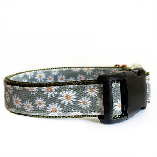 Bellis Daisy Collar on Sage - Sew Fetch Dog Company